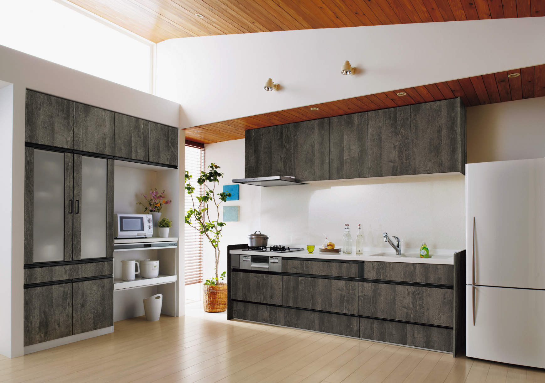 グレー木目調のキッチン
